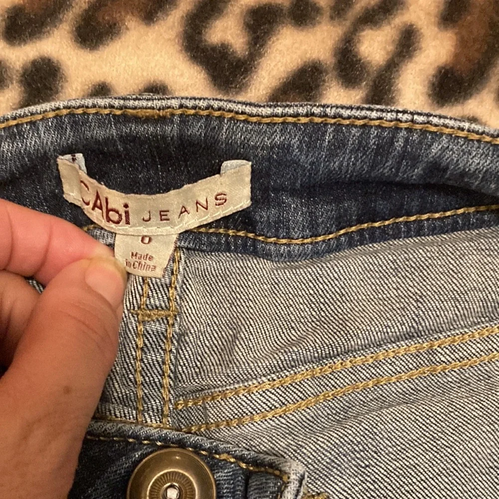 2 for $25 CAbi Jeans Women’s Size 0 Boyfriend Fit Style #917 Medium Wash Jeans - Picture 4 of 11